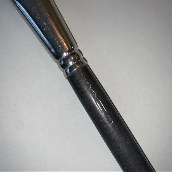 MAC 116 Blush Brush Original - Natural Bristles